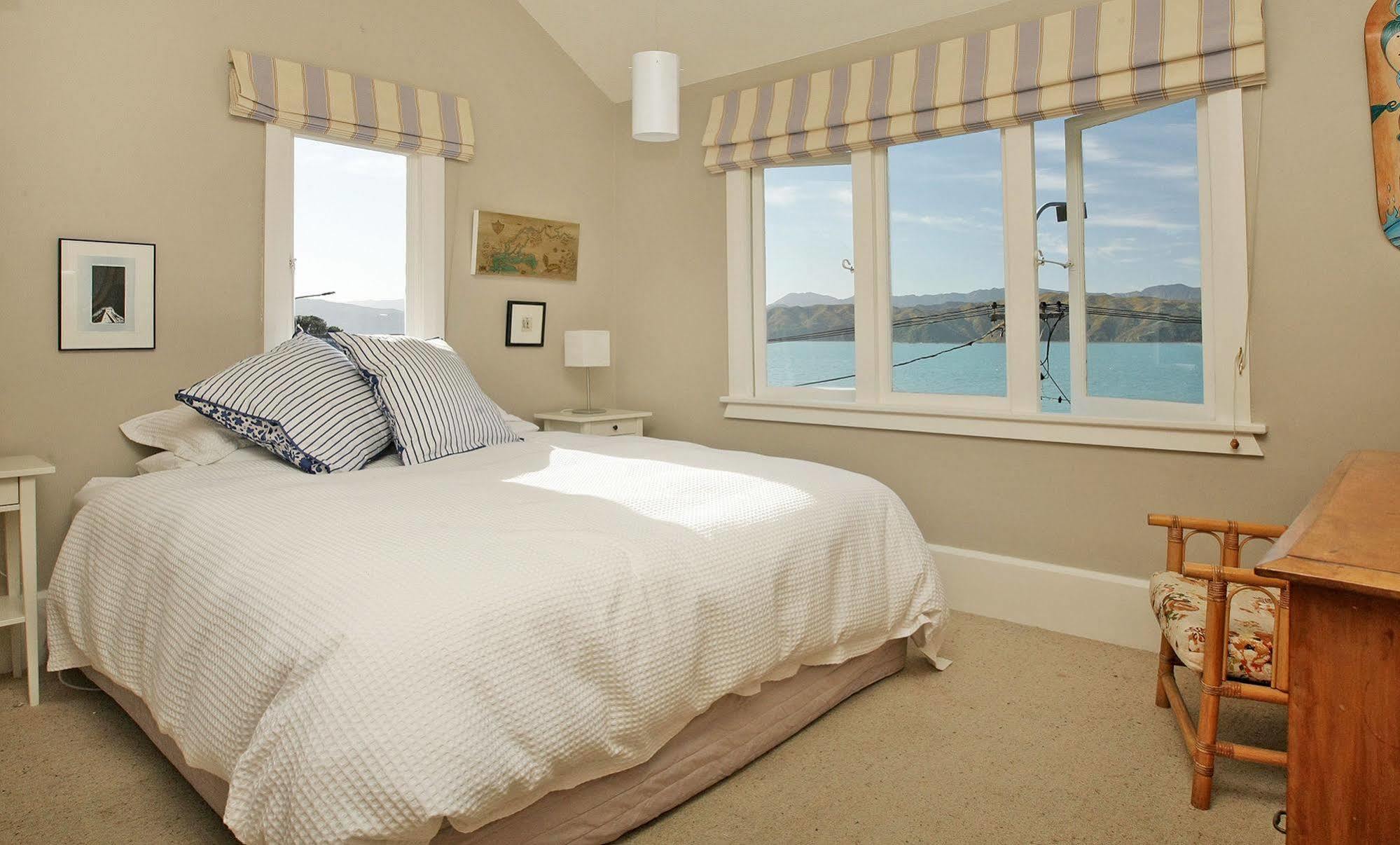 Beachfront Wellington Bed And Breakfast Extérieur photo